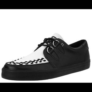 T.U.K. creepers